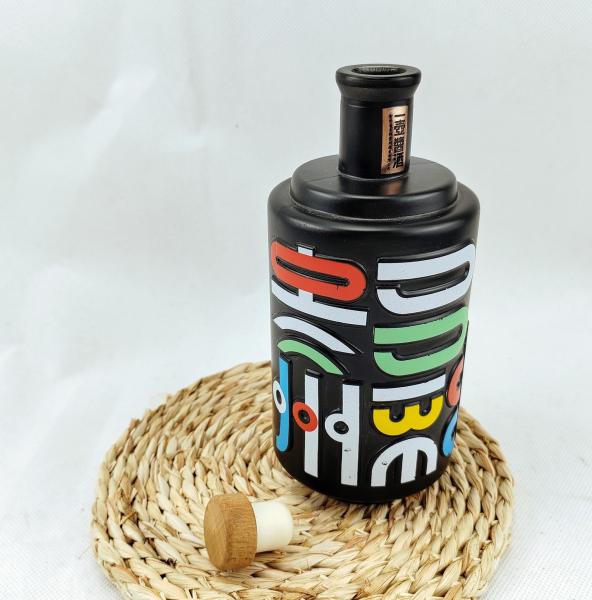 Liquor Matte Black Glass Gin 500ml 750ml Tipo de vedação Cortiça Espirito Negro congelado