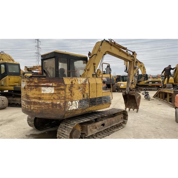 CAT E70B использовал экскаваторы экскаватора гусеницы мини американские земледелие 7 тонн