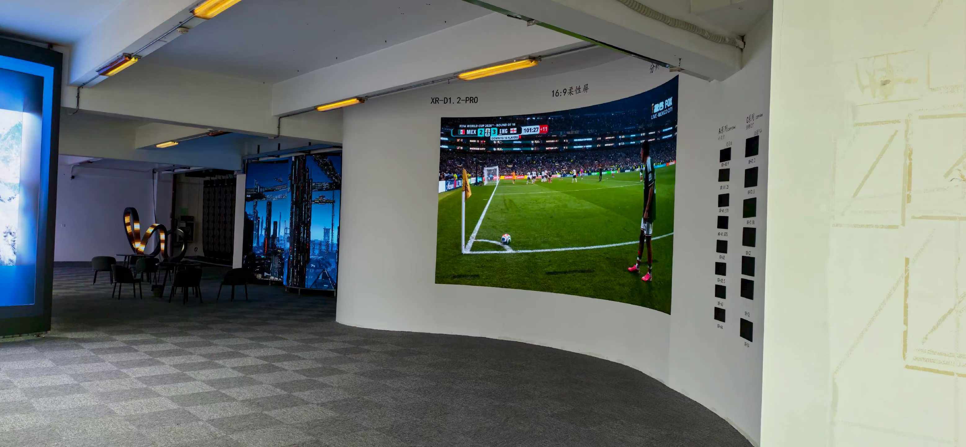 P1.8 P2.5 P2.9 P3.9 Airport LED Display Screen Energy Saving With Double Sided Display