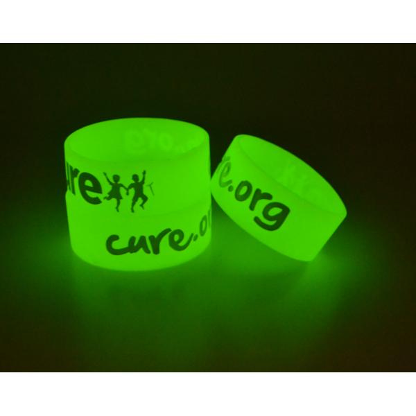 Color Filled Custom Silicone Bracelets Glow In The Dark For Outdoor Events