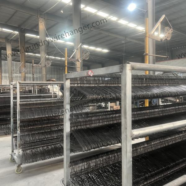 1.9/2.3mm Electro Galvanized Steel Silver Round Hook Metallic Wire Hangers