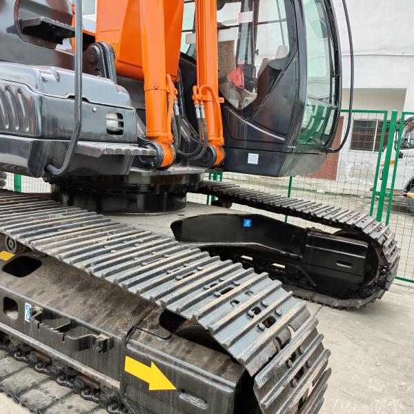 ZX240 Использованный экскаватор Hitachi с мощностью двигателя 125 кВт и емкостью ведра 1,0 м3