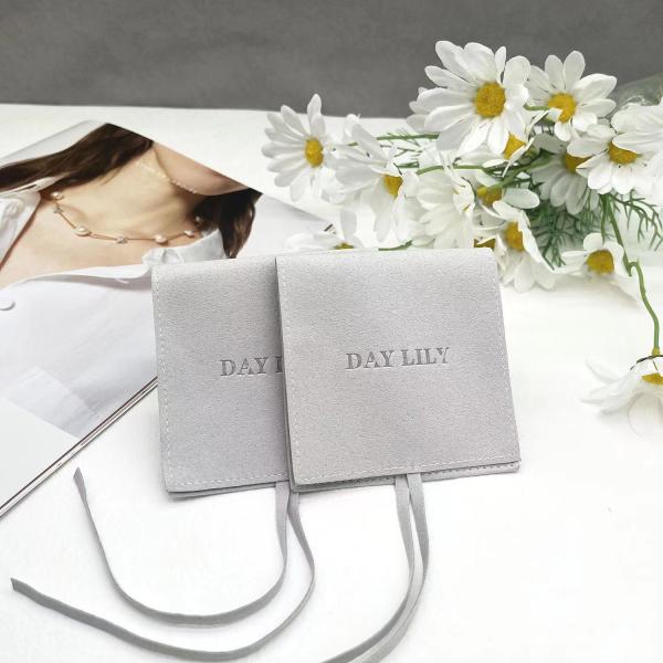 Custom Suede Jewelry Pouch Luxury Packaging for Environmentally Friendly Bracelets