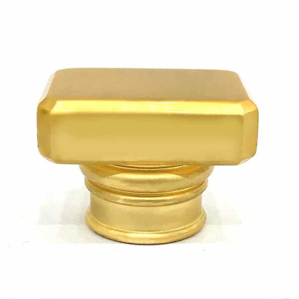 La geometría de la moda formó la cápsula de perfume del metal