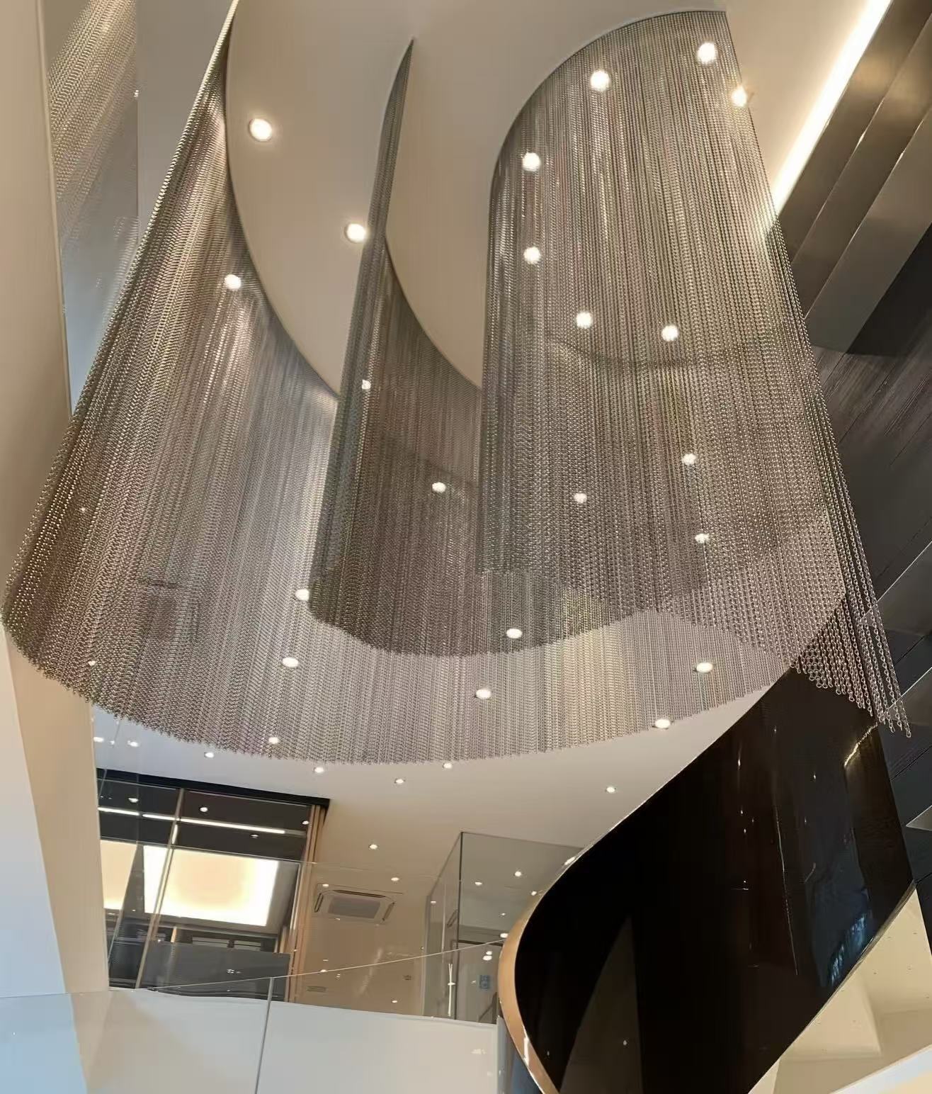 12*24 Mesh Material Metal Chain Link Curtains Dynamic Effect With Excellent Light Permeability