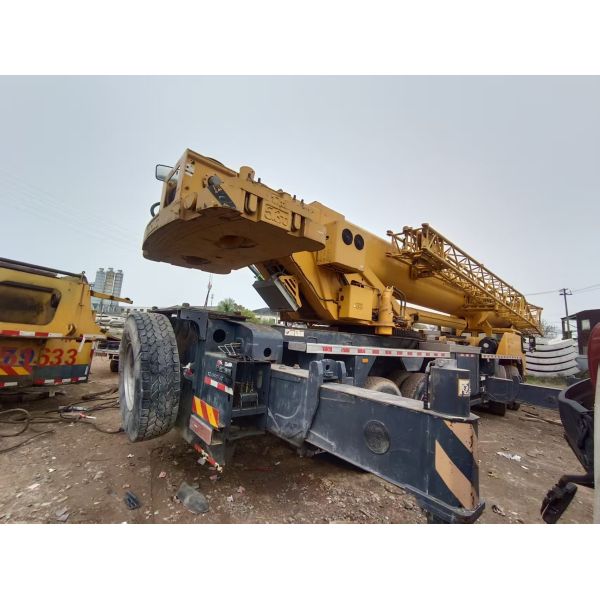 2022 Xc mg 80 ton truck crane Yellow a Official Lifting Capacity QY80K5D stock