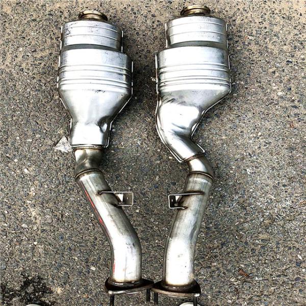 Completely Amazon hot sale New Car Catalytic Converter Decanner for Bentley Mulsanne Catalytic Clean 07V131703