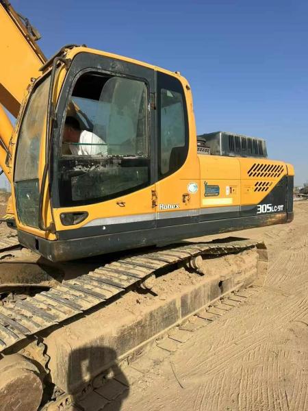 Hyundai 305LC-9T Used Excavator for Sale Reliable Condition Heavy Construction