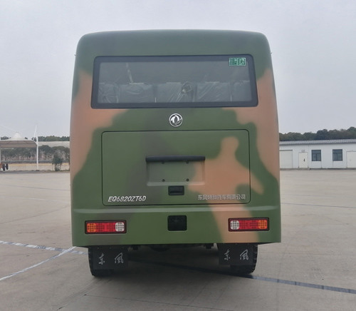 Dongfeng Four Wheel Drive Tourist Minibus 8.2 Meters 24-31 Seats 4×4 Diesel Manual Transmission