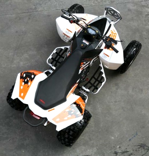 250cc молодость охлаженная водой участвуя в гонке ATV Уилера квадрацикла 4