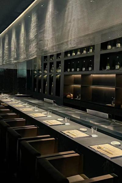 Rectangle 7-12 Seats Customized Indoor Teppanyaki Grill Electric Heating  Fume Upper Exhaust