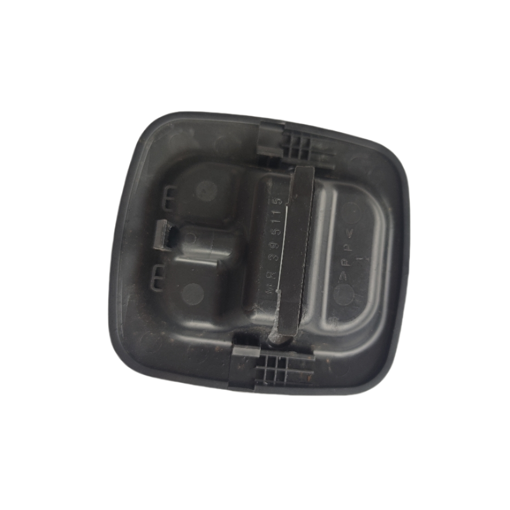 MR604114 Mitsubishi Pajero V73V77V93V97 Body Kit Middle Row Seat Lock Column Decorative Cover Striker Cover Interior Accessories