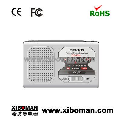 Chine fournisseur Radio stéréo portable avec 2 piles AA pour les situations d'urgence