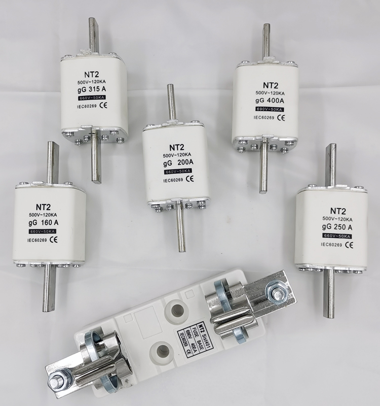 Good Quality Hrc Ceramic NH2 or NT2 Type Blade Fuse Base with 500V 120KA gG 400A NT2 NH2 Hrc Fuse Link