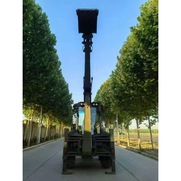 Эффективный и многофункциональный буровой погрузчик JCB 3CX из Великобритании