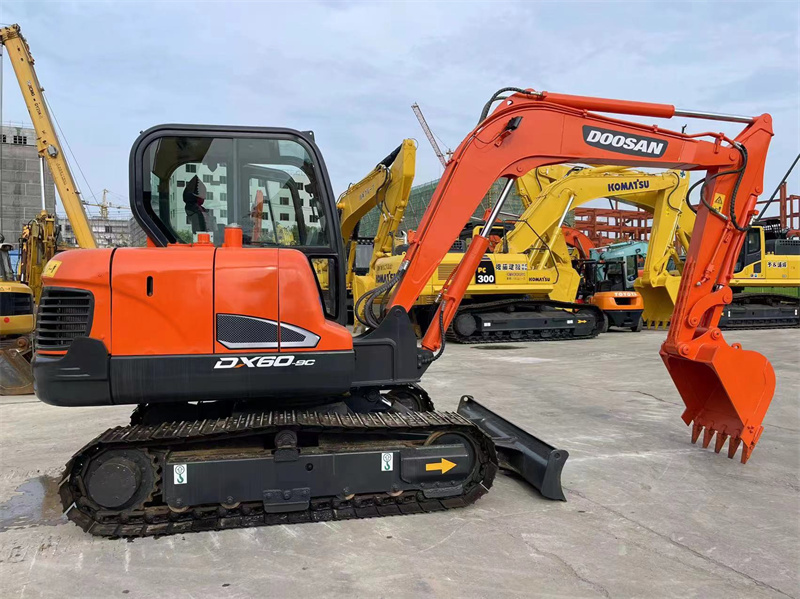 Используемый экскаватор Crawler мини экскаватора Doosan DX60-9C подержанный гидравлический