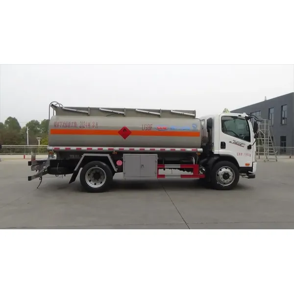 FAW 5m3 Diesel Fuel Tanker Truck Oil Bowser Fuel Tank Truck for Sale