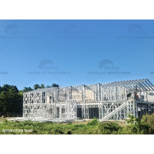 3 Bedroom Prefabricated House Villa Modular Home Kits With Thermal Metal Siding Clading