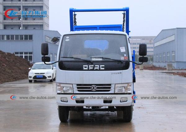 Caminhão de lixo do braço do balanço do carregador da faixa clara de Dongfeng HOWO 4X2 4M3 5M3