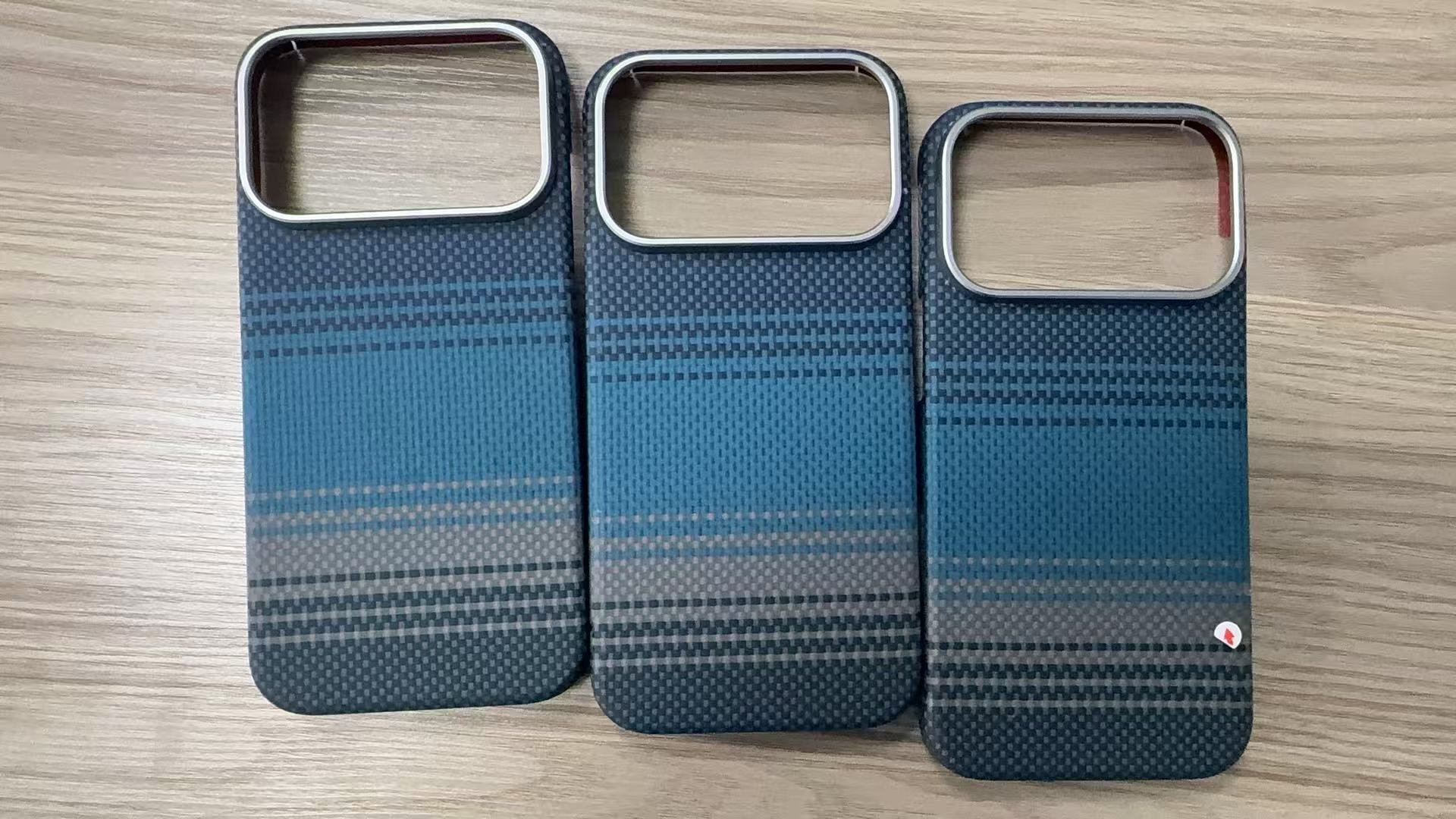 Laudtec Real Carbon Fiber Phone Cases for iPhone 18 Pro Max Fold Slim Shockproof Back Cover Magnetic Charging Wholesale OEM