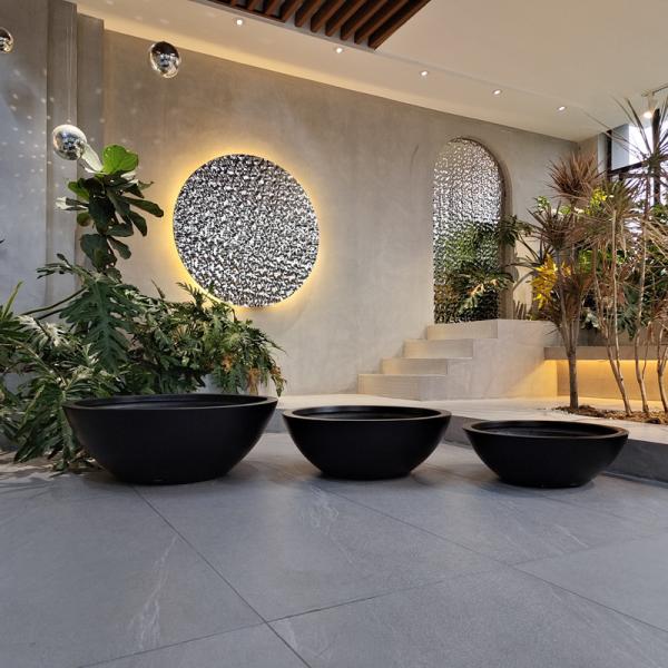 Potes de fibra de vidro preto para jardim