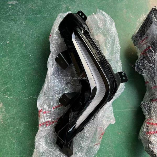 OE No. A00110522 BAIC EU5 Fog Light Assembly Daytime Running Light Front Bumper Light