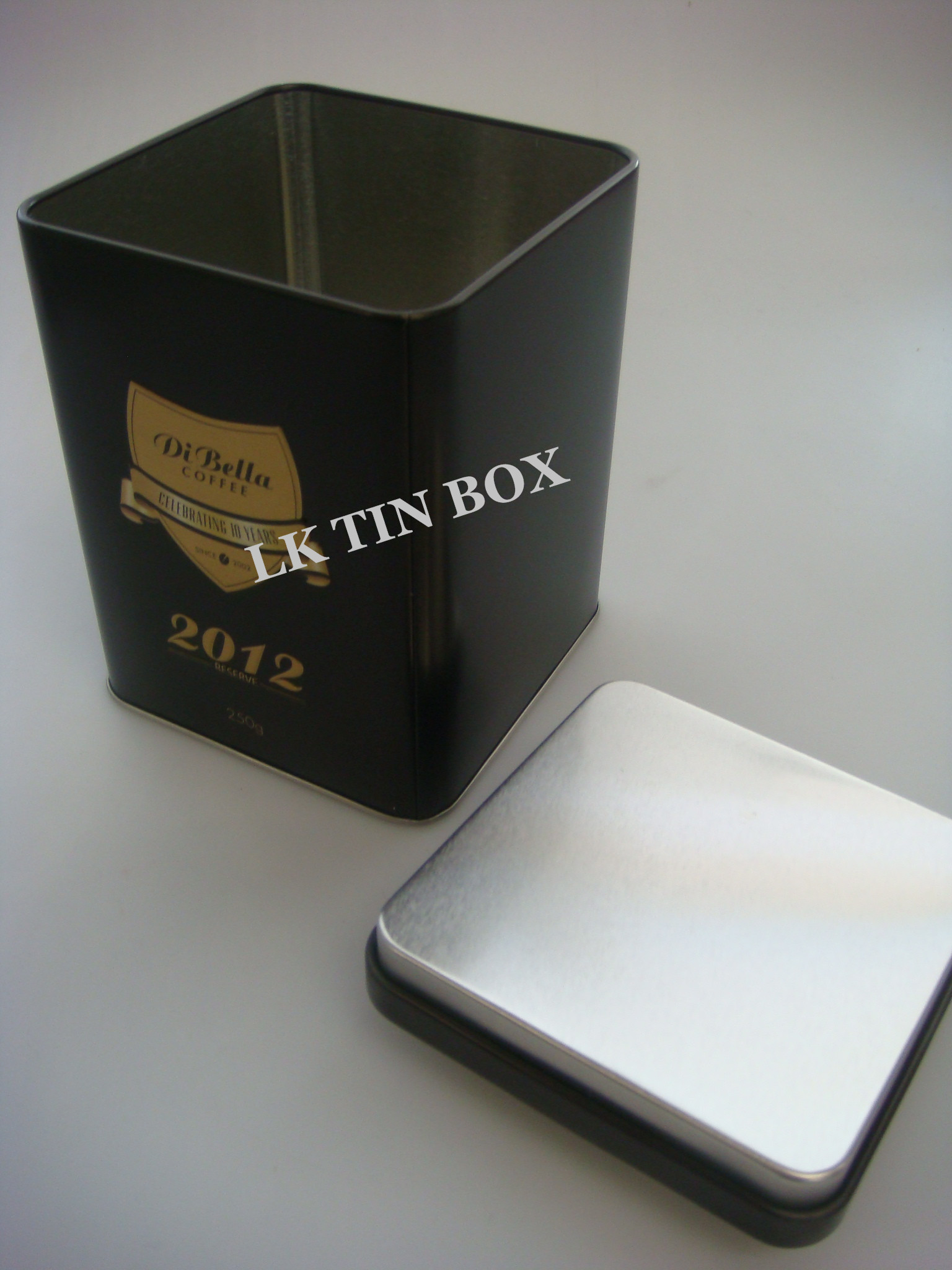 250g Di Bella Square Tea Tin Box With Metal Plug Embossing HACCP Certification