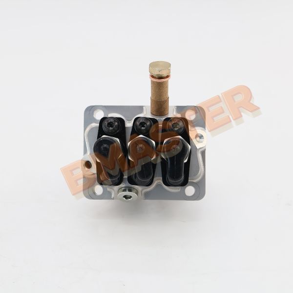 KUBOTTA Fuel Injector Pump Head 16861-51011 Precision Machined For D722 D902 Engine