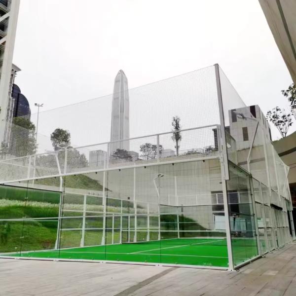 Vente à chaud multi-fonctionnelle de padel cour de tennis cour de padel avec toit électrique amovible cour de padel super panoramique