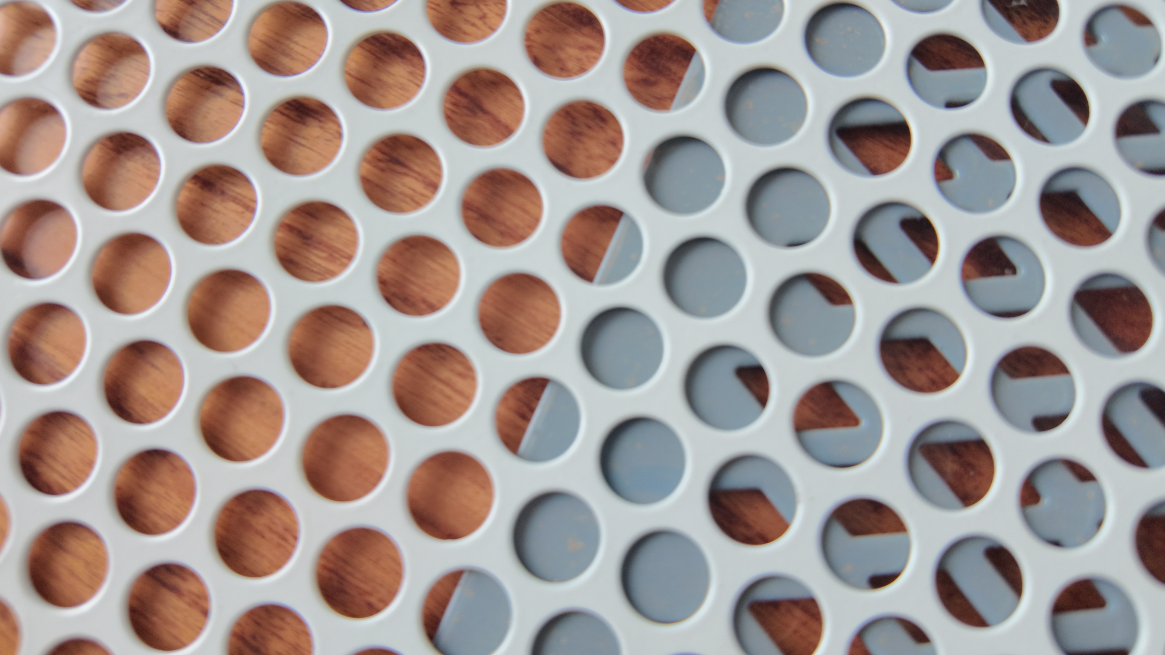 Hot Dipped Galvanized Round Hole Perforated Mesh Sheet Custom Size
