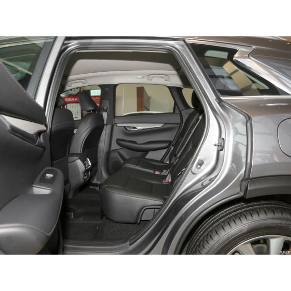 215 Km/H Top Speed Sedan Qx50 2.0t 2WD Fashion Gasoline Car with Advanced Technology