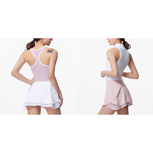 Высокие женщины разминки талии играют в гольф обходят слепимость дизайна сетки анти- с шортами