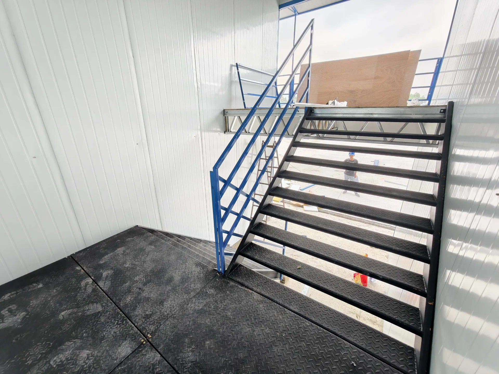 K Type Steel Structure Prefab House for Worker Accommodation, Temporary Office, Dormitory and Large Scale Engineering Projects