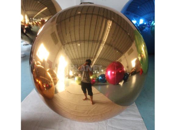 Or de décoration accrochant le ballon réfléchissant de miroir de boule gonflable de miroir