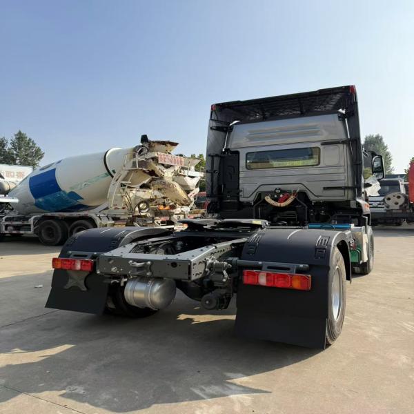 Chinese NX LDH Used Tractor Trailer Sinotruk HOWO  371horse power diesel manual
