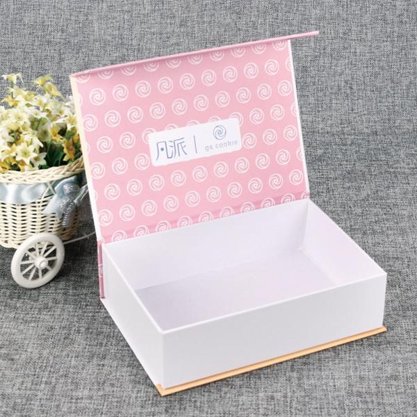 4C Offset Printing 3mm Foil stamping Magnetic Closure Gift Boxes