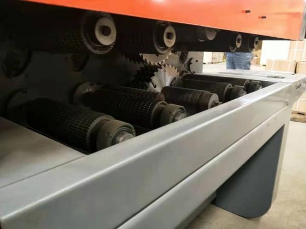 o rasgo de madeira da serração das pranchas da largura de 400mm vê para o Woodworking