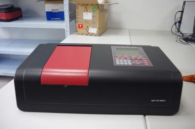 Turbidez UV - teste ambiental do espectrofotômetro visível do feixe duplo