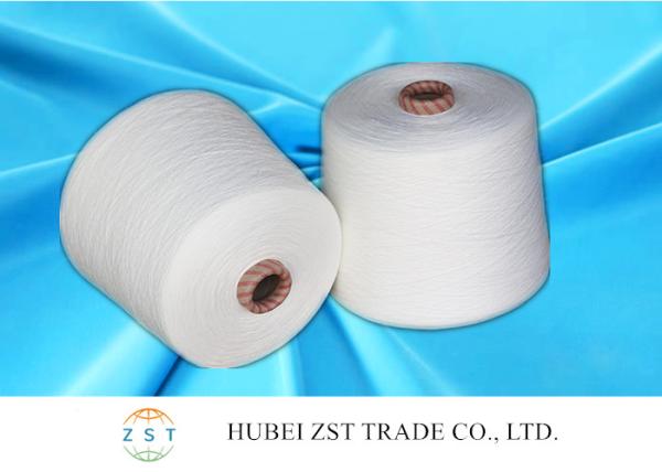 30 / 1 polyester 100% cru de Vierge de blanc tourné par ténacité élevée de fil à tricoter de polyester