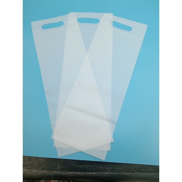 Moisture-Proof and Durable Frosted CPE Resealable Zipper Bags With Handle For Food And Small Items