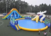 Le parc aquatique/eau gonflables finaux de jeux d'explosion de divertissement joue pour le lac