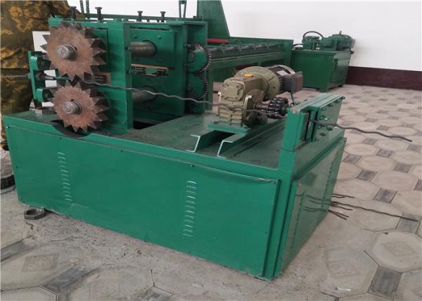Semi - Automatic / Fully Automatic Crimped Wire Mesh Weaving Machine 2.5m Width