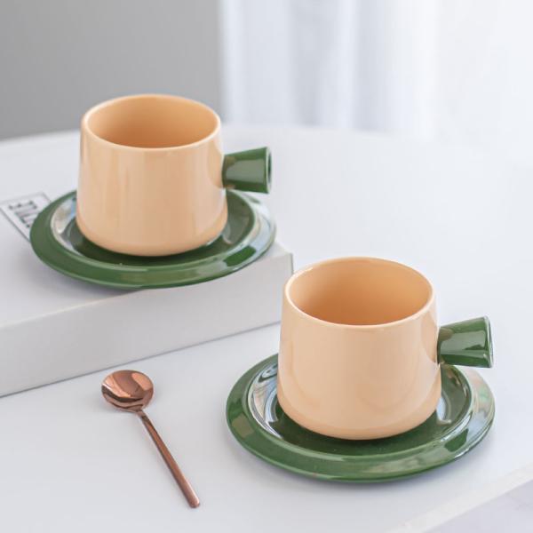 Coupe de thé en céramique et ensemble de soucoupes aux couleurs personnalisées