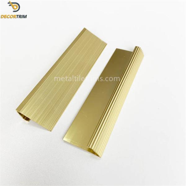 Single Edge Carpet Transition Strip Fluted Curved Shape 8.4mm Size