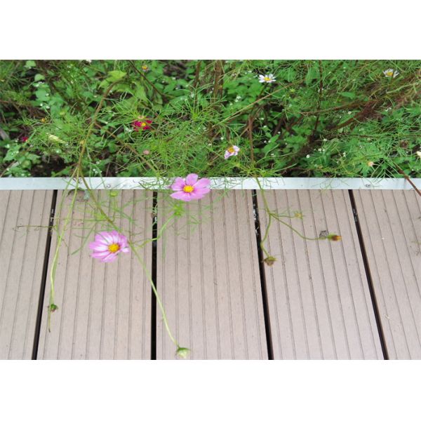 WPC Decking Solid Floor For Outdoor Easy Installation Panel