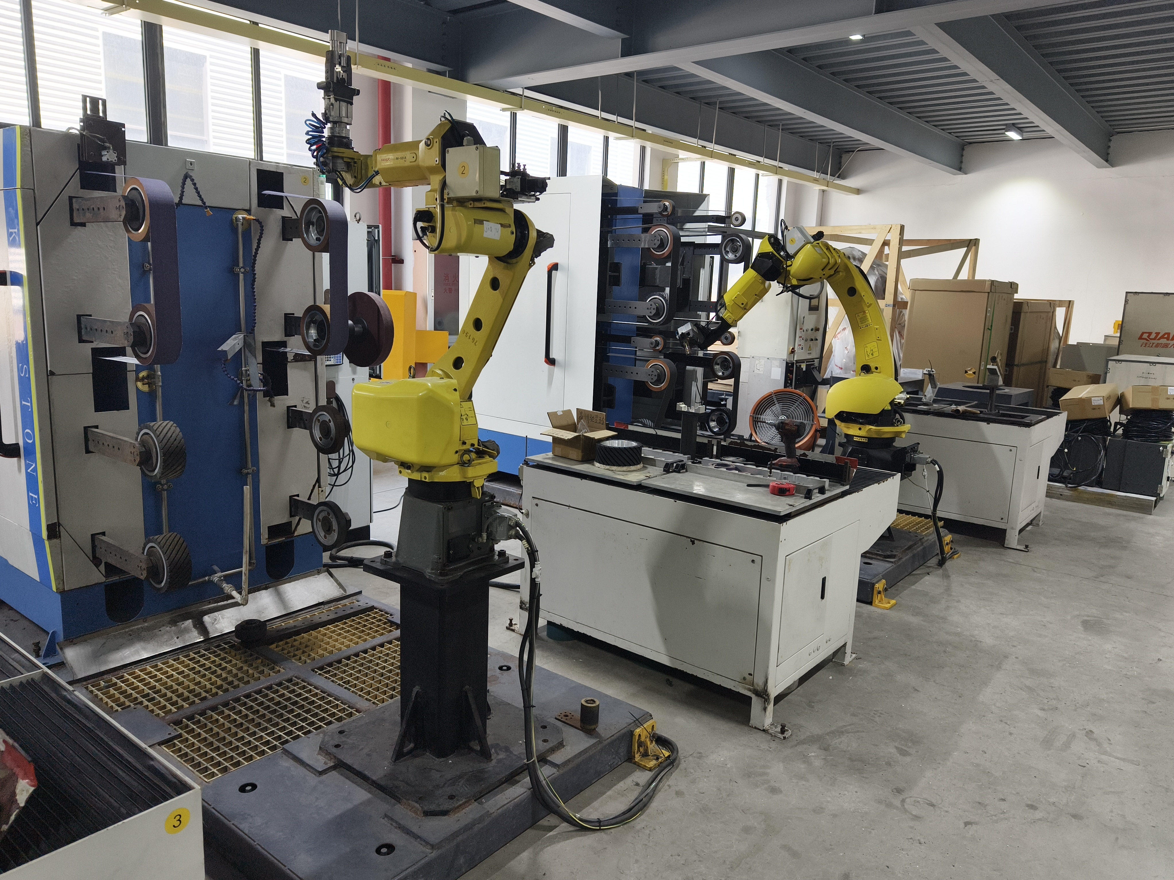 Six Axis Robotic Polishing Machine PLC Control For Cast Aluminum Products