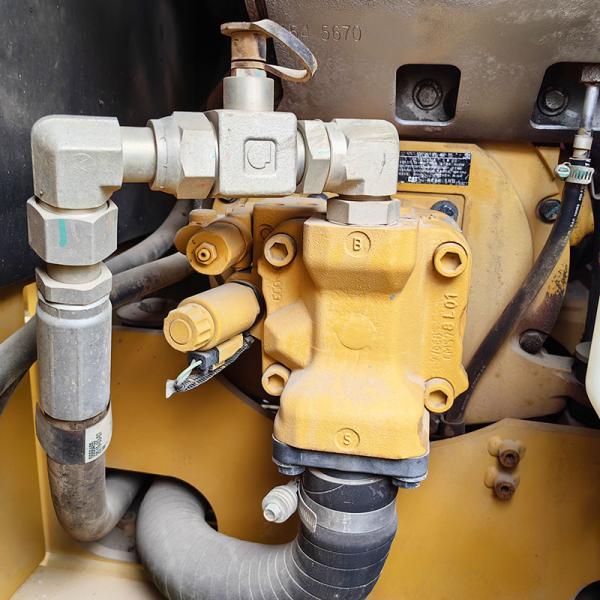 Caterpillar 307.5 Mini Used CAT Excavators Cylinder Diggers Machine 7.5Ton