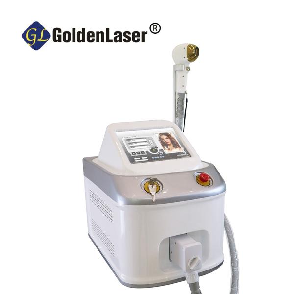 máquina indolor da remoção do cabelo da cara do laser do diodo do comprimento de onda triplicar-se de 230V 120J