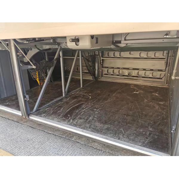 100 km/h Ônibus usado da igreja 55 lugares - 60 lugares LHD Diesel Ônibus de transporte usado