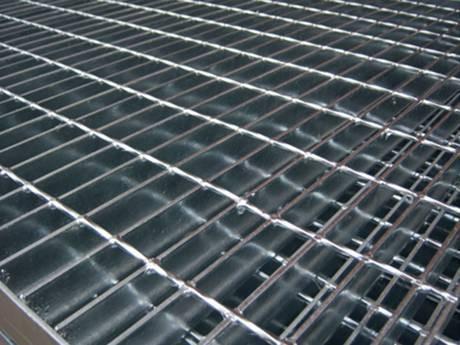 Hot Dip Galvanized Serrated Steel Grating 25x3 Serrated Flat Bar Pitch 15mm
